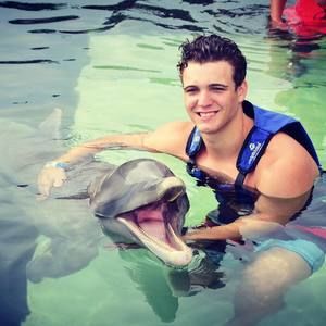 Meet your Posher, Hayden